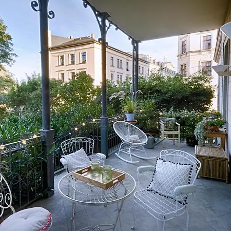 Aparthotel Cora